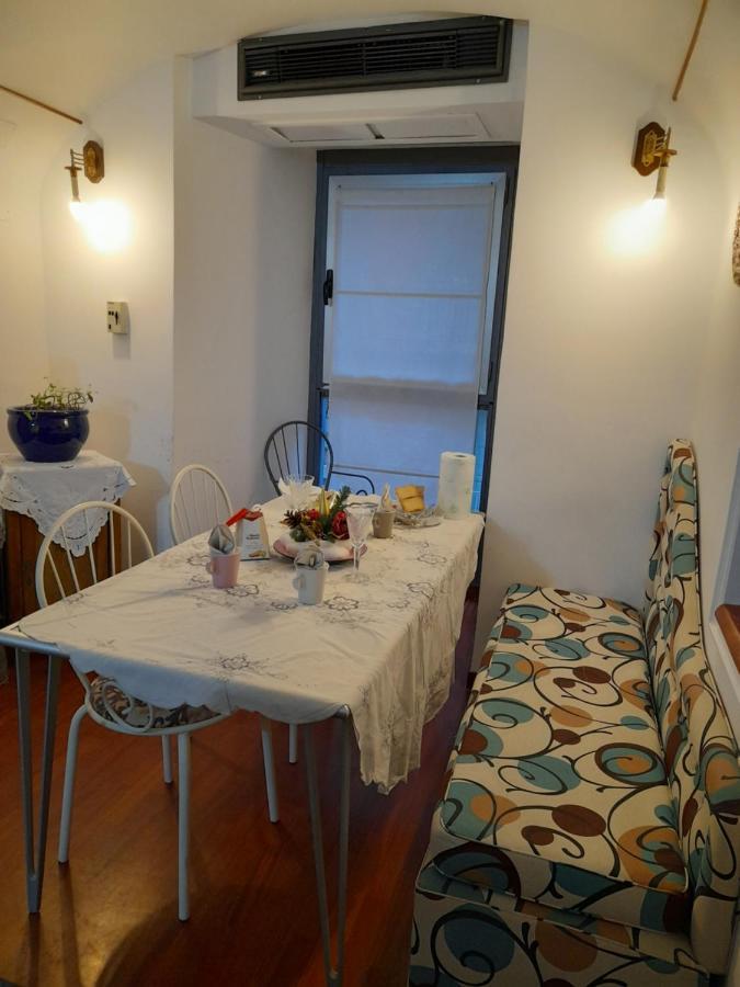 Centro Storico Un Passo Da San Gennaro Apartment